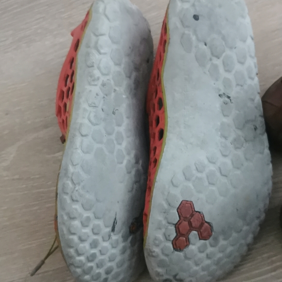 Vivobarefoot minimalist shoe bundle (size 43/10) - Picture 5 of 7